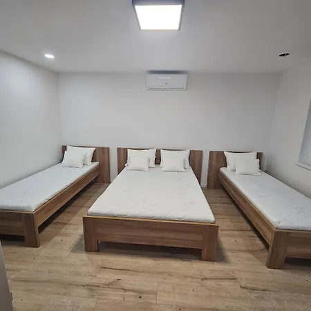 Emerald Grove شيوفوك