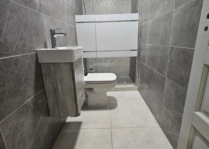 Emerald Grove דירה