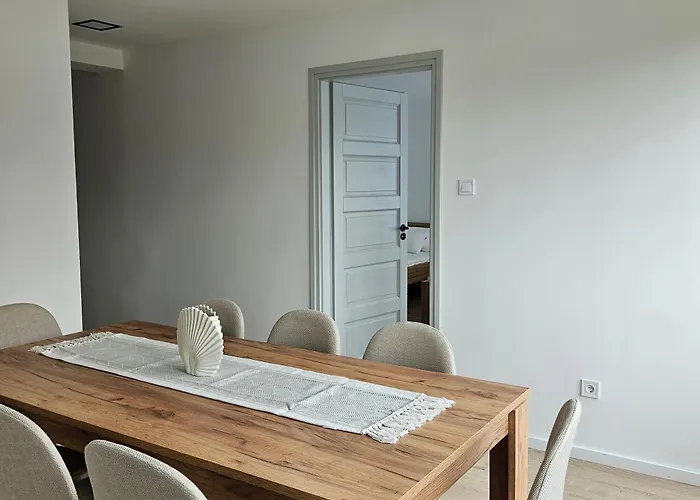 Emerald Grove דירה *