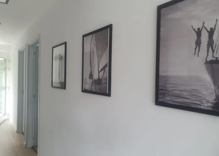 Emerald Grove דירה